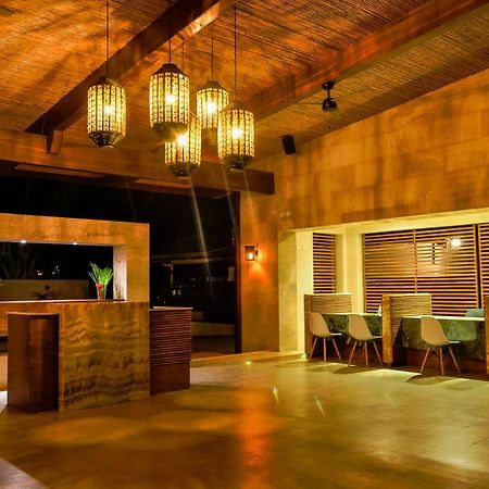 Azura Beach Resort (Adults Only) Sámara Zewnętrze zdjęcie